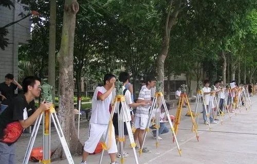 电子商务专业4级没过级